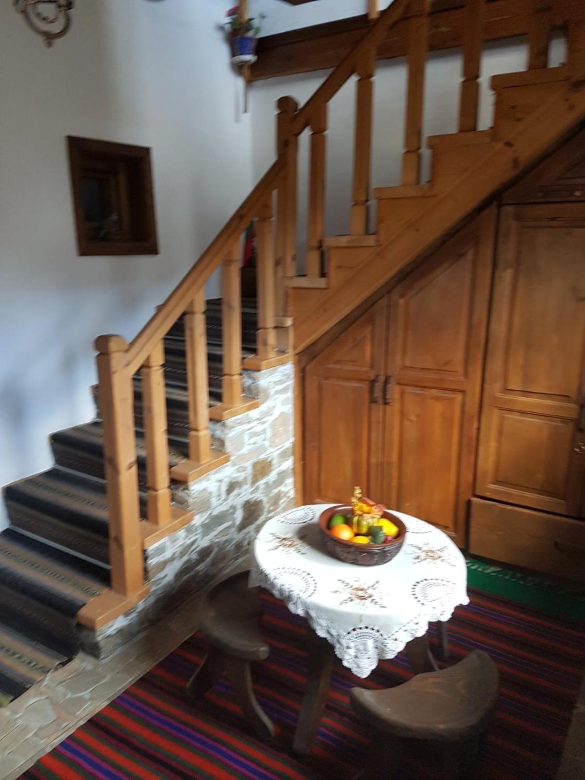 Тодорината Къща Hotel Leshten Exterior photo