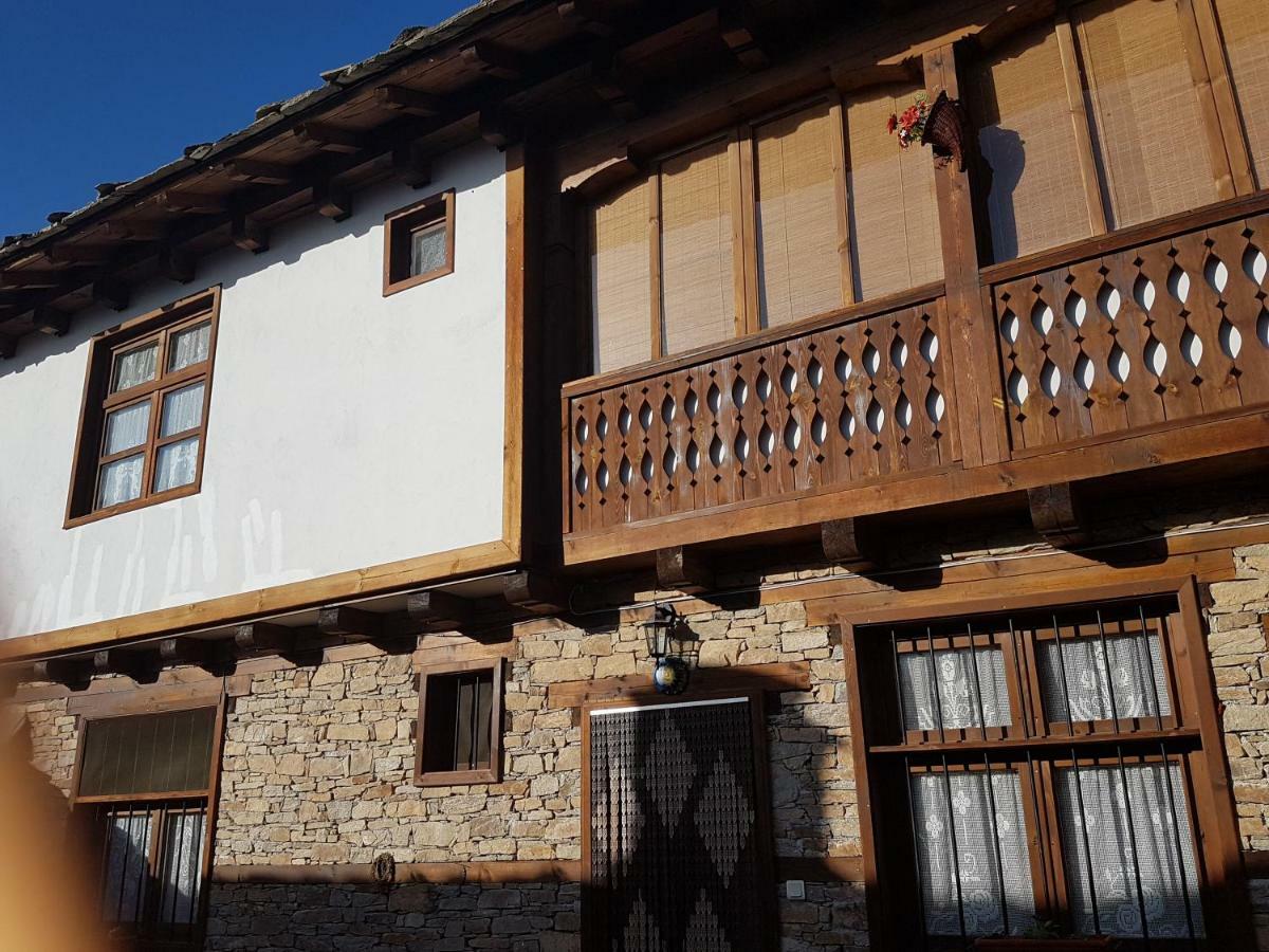 Тодорината Къща Hotel Leshten Exterior photo