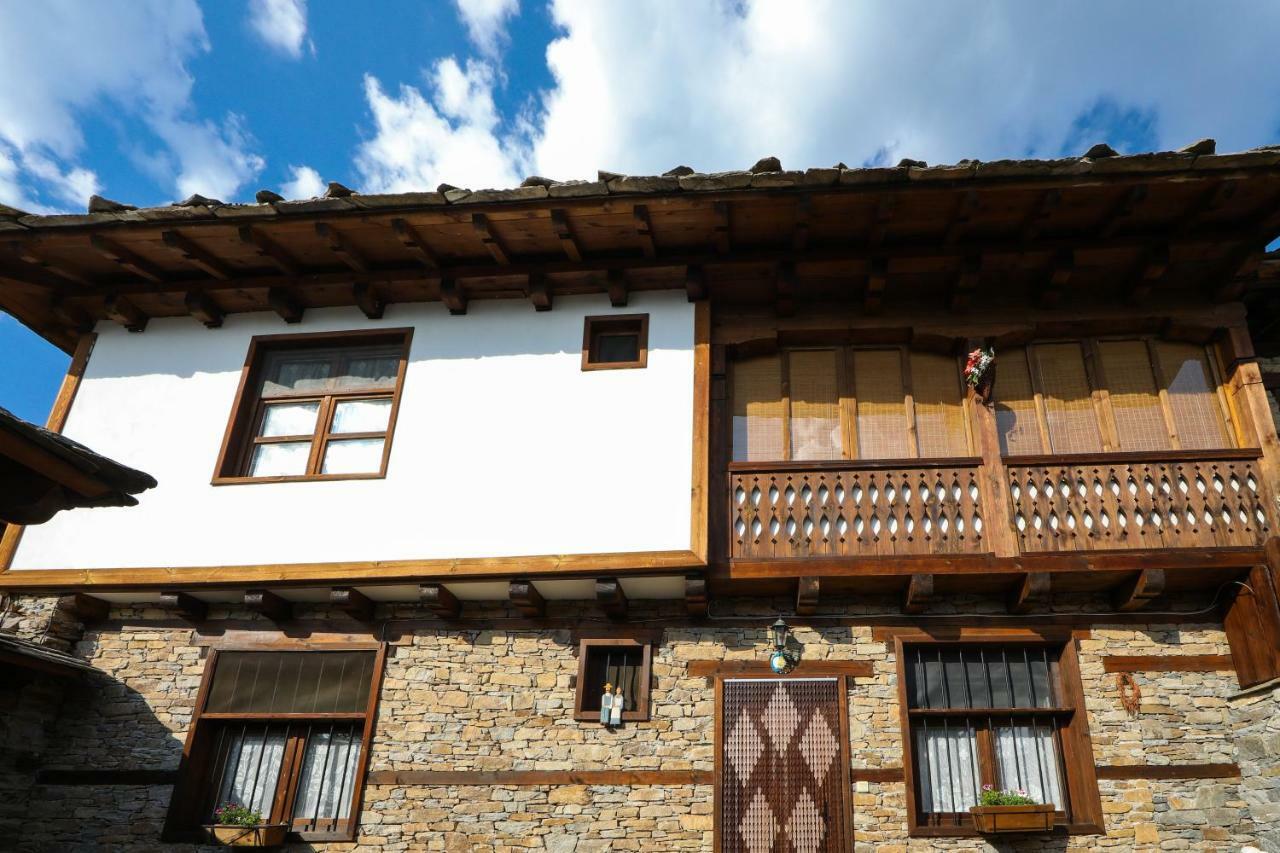 Тодорината Къща Hotel Leshten Exterior photo