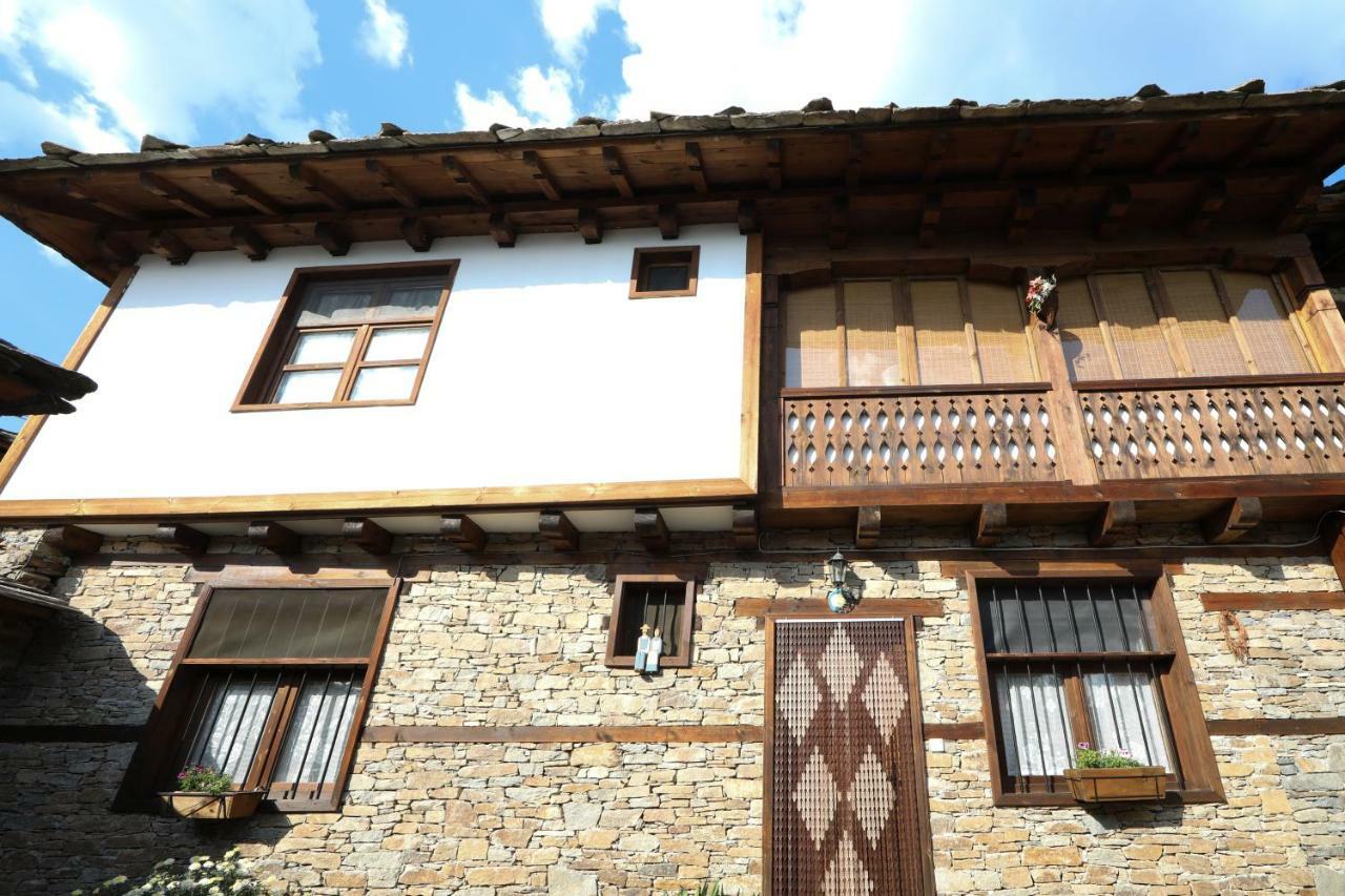 Тодорината Къща Hotel Leshten Exterior photo